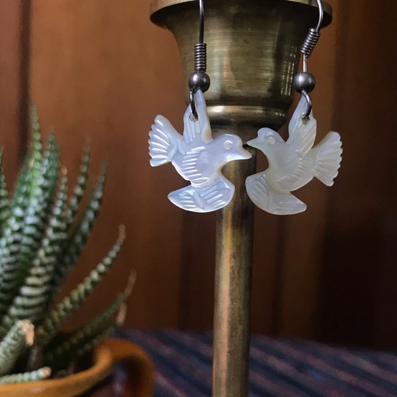 Jewelry - Oyster Shell Dove Earrings